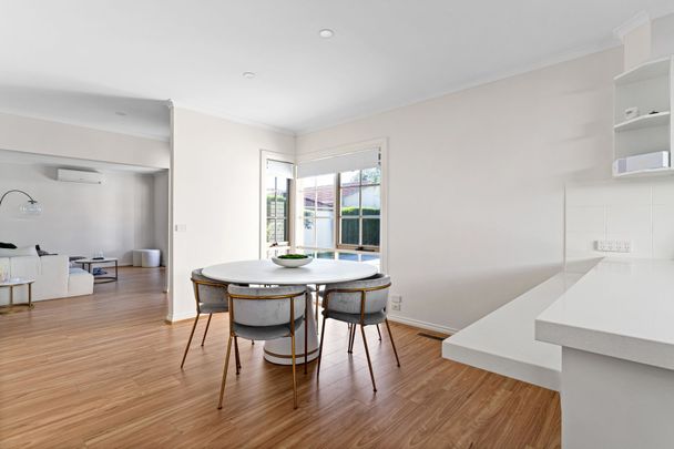 EAST DONCASTER SCHOOL ZONE - Photo 1