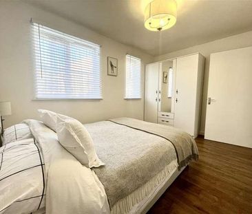Hispano Mews, Enfield, EN3 - Photo 4