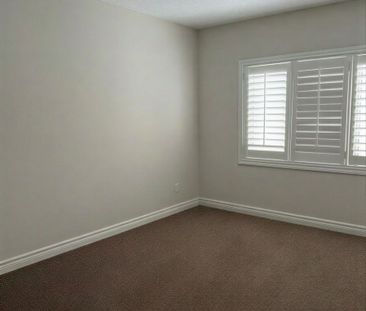 For Lease - 2432 Marisa Court, Mississauga, Ontario - Photo 3