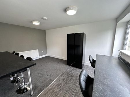 3 bedroom detached house to rent - Photo 4