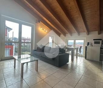 Trilocale in affitto - Photo 1