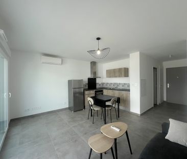 Location Appartement 1 pièce 30m² AJACCIO 20090 - Photo 2