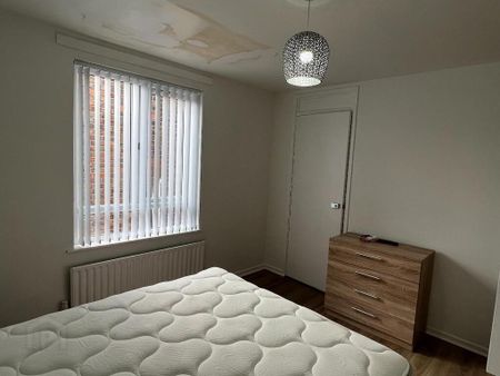 Broadway, Belfast, BT12 6AS - Photo 5