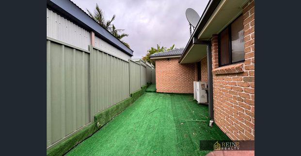 Spacious 3 Bedroom 2 Bathroom Villa - Photo 1