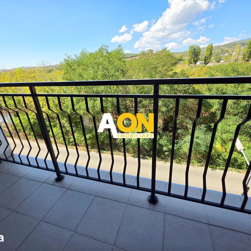 Apartament cu 3 Camere, Bloc Nou, Lift, Zona Orhideea - Fotografie 1