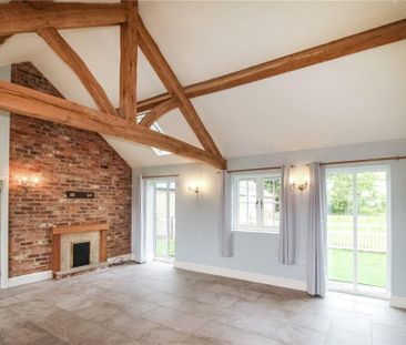 3 bedroom barn conversion to rent - Photo 3