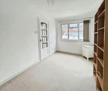 Kelsey Close, Maidenhead, SL6 - Photo 5