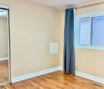 For Lease - 3211 Valcourt Crescent, Mississauga, Ontario - Photo 4