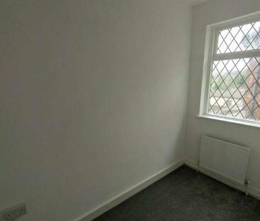 Daggers Hall Lane, Blackpool, FY4 - Photo 4