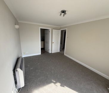 1 Bed Flat, Mitchell Close, SO19 - Photo 3
