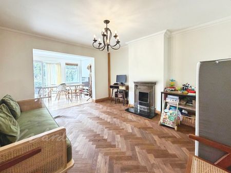 2 bedroom semi-detached bungalow to rent - Photo 3