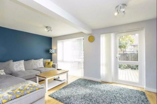 3 Bed Terraced House, Concorde Drive, BS10 - Photo 1