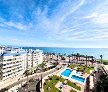 Estudio de alquiler en Avenida Manuel Mena Palma, Cortijo Torrequeb... - Photo 2