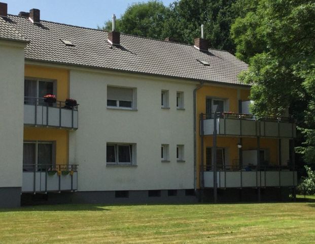 Zwei-Zimmer-Wohnung mit Balkon! - Foto 1