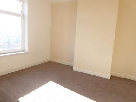 Hudson Place, Harehills, LS9 - Leeds - Photo 2