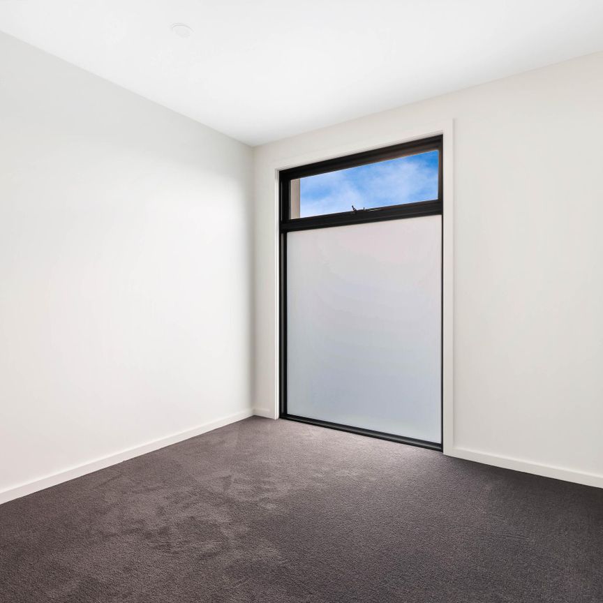 SEE IT TO BELIEVE IT! - Photo 1