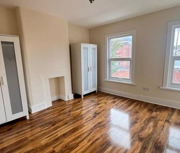 4 bedroom terraced house to rent - Photo 4