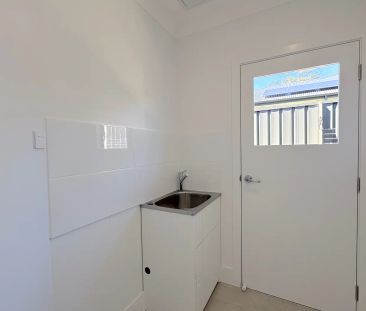 Brand New 3 Bedroom Family Home! - Photo 3