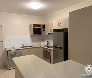 Modern Fully Furnished 2-Bedroom Inner-City Unit | Secure Parking - Photo 5