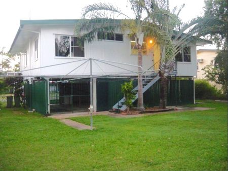 Comfortable Living in a Convenient Cranbrook Location! - Photo 5