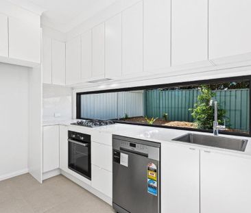 Contemporary Urban Living - Photo 2