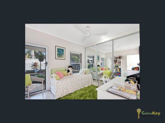 Three Bedrooms, Pool & Big Shed! - Photo 1