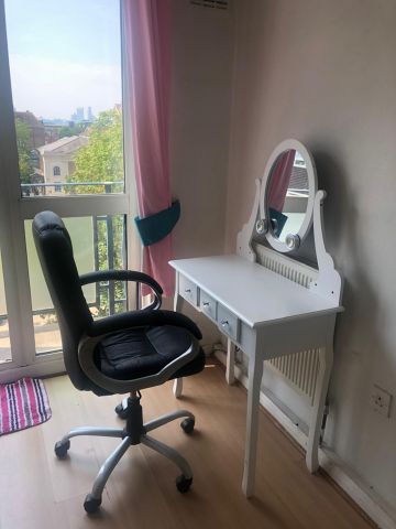 Room in a Shared House, Howcroft House, E3 - Photo 4