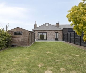 Woning te huur in Lembeke voor € 785 met 1 slaapkamer - Photo 3