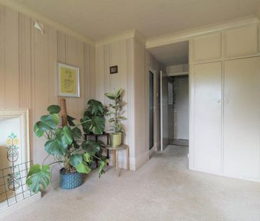 3 bedroom detached house to rent - Photo 4