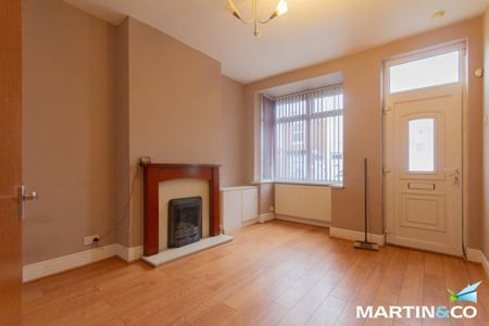 2 bedroom terraced house to rent - Photo 2