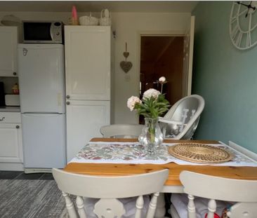 2 bedroom semi-detached house to rent - Photo 3