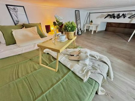 Calle de Hortaleza, Madrid, Community of Madrid 28004 - Photo 3