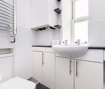 3 bedroom apartment to rent - Photo 1
