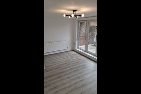 3 Bed Maisonette, The Sandlings, N22 - Photo 2