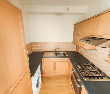 2 BED Apartment To rent - Photo 3