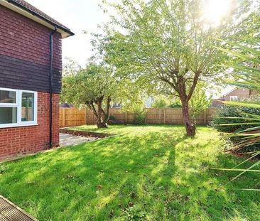 Snowdrop Way, Bisley, Woking, Surrey, GU24 - Photo 6