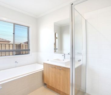 49 Inkerman Crescent, Mickleham VIC 3064 - House For Rent | Domain - Photo 5