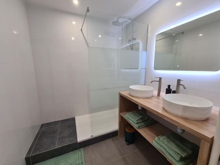 Location Appartement 5 pièces 89m² ANGERS 49000 - Photo 5