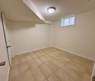 For Lease - 4289 Guildwood Way Unit# Lower, Mississauga, Ontario - Photo 6