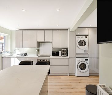 Dunmore, Guildford, Surrey, GU2 8JX - Photo 3