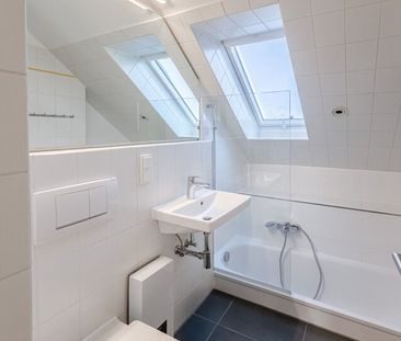 Lichtdurchflutete Maisonette-Wohnung in unmittelbarer Nähe zum Bürg... - Photo 3