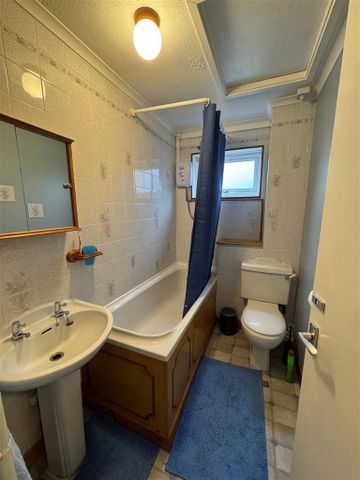 2 bedroom maisonette to rent - Photo 5