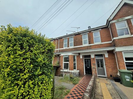 2 bedroom flat to rent - Photo 5