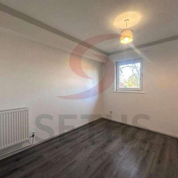 Freeman Road North, Rowlatts Hill, Leicester, LE5 - Photo 1