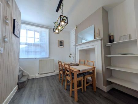 2 bedroom terraced house to rent - Photo 3