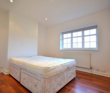 Neale Close Hampstead Garden Suburb N2 - Photo 1