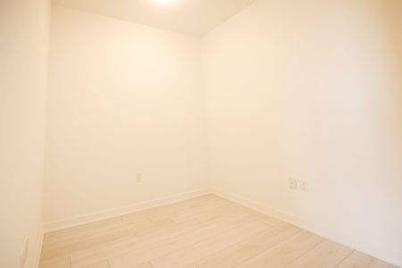 For Lease - 395 Dundas Street Unit# 328, Oakville, Ontario - Photo 5