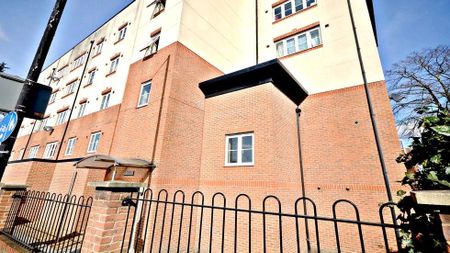 2 bedroom flat to rent - Photo 5