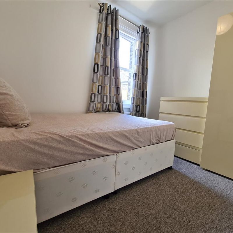 Room 5, 57 Cherry Hinton Road, Cambridge - Photo 1