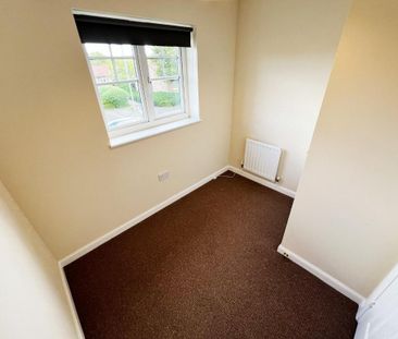 3 bedroom end of terrace house to rent - Photo 6